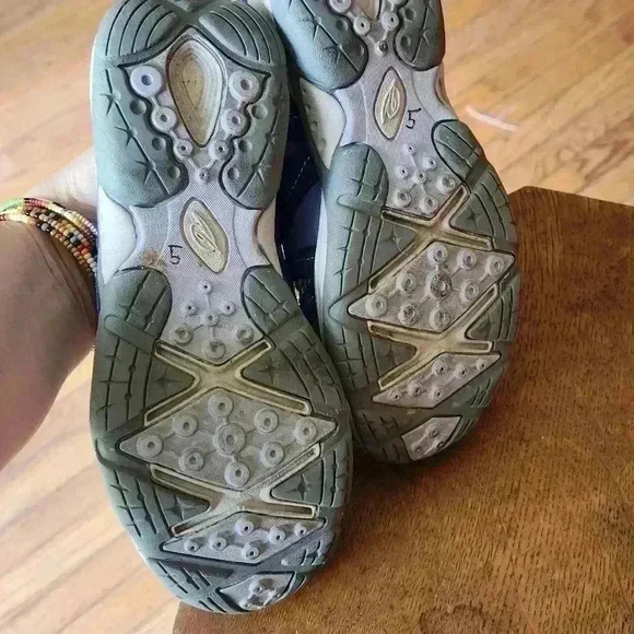 Easy spirit hiking water sandals women's size 5.5 - Picture 3 of 4